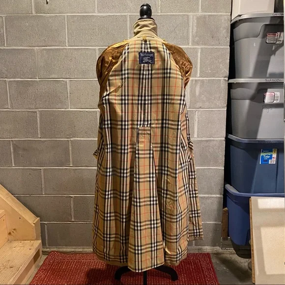 Burberry Tan Trench Coat - Picture 9 of 16